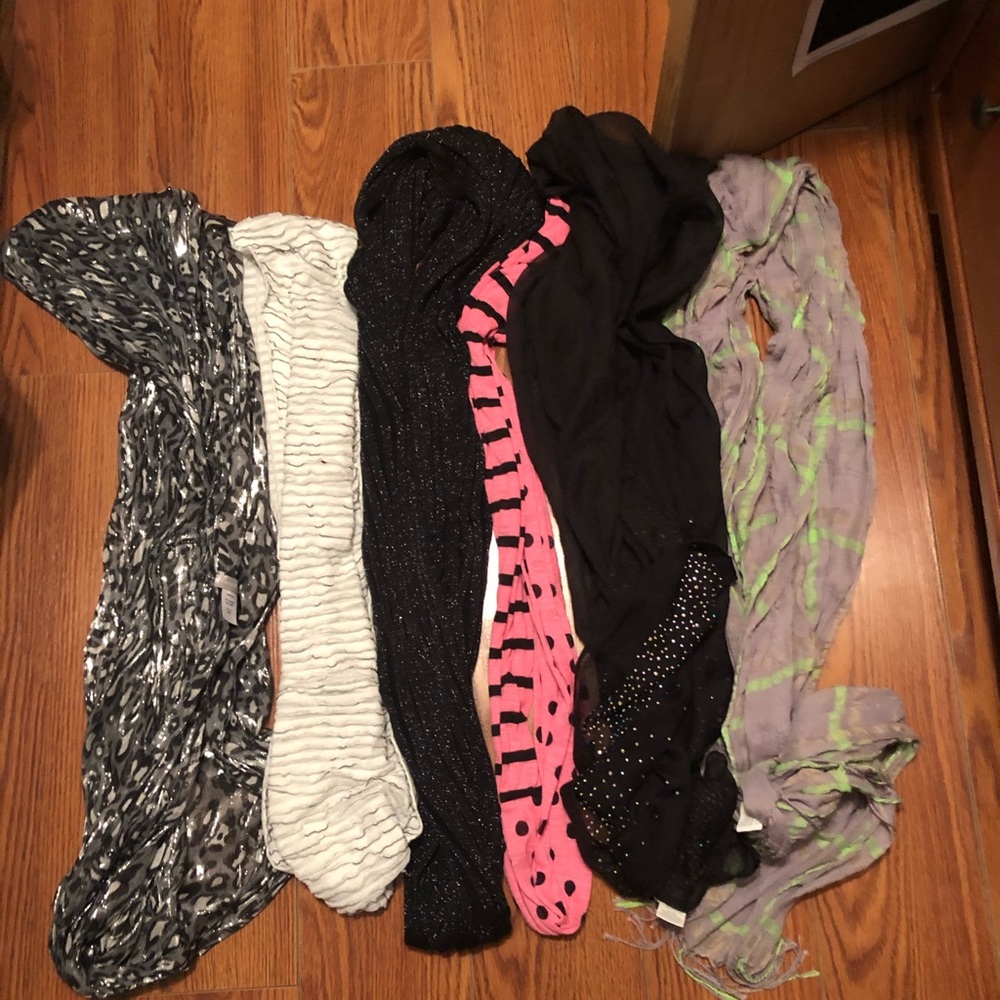 Scarfs 6 pairs